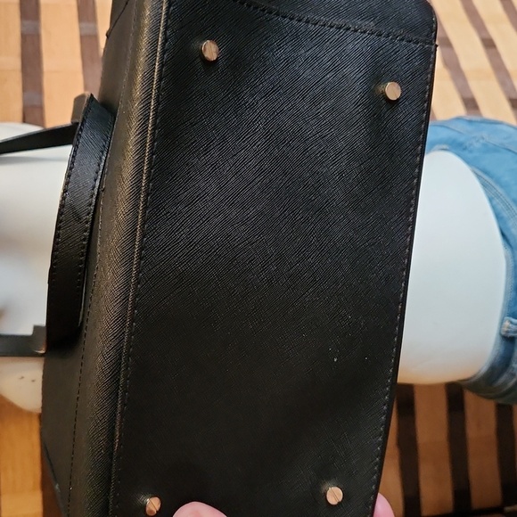 Karl Lagerfeld Tote - Picture 6 of 11